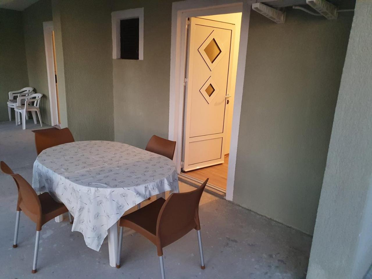 Apartment Misic Rtina Exterior photo